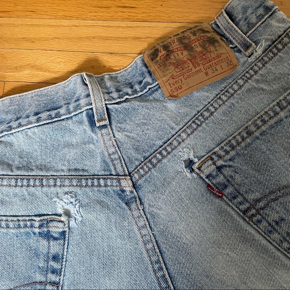 SOLD. Levi’s | Vintage distressed jean shorts - Picture 5 of 9